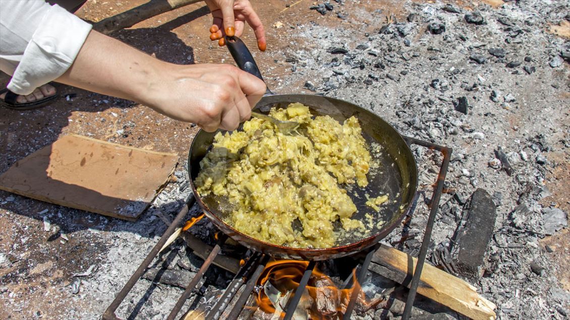 Diyarbakır'da mangal ateşleri 'babaganuç' için yanmaya başladı