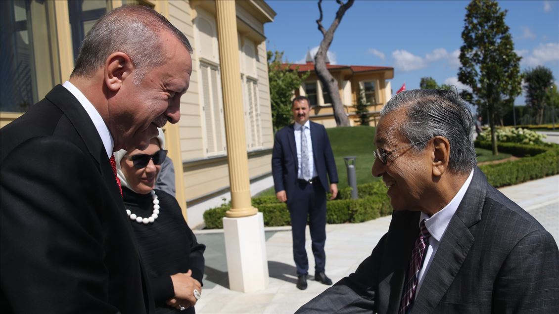 President of Turkey Erdogan meets Malaysian Prime Minister Mohamad 