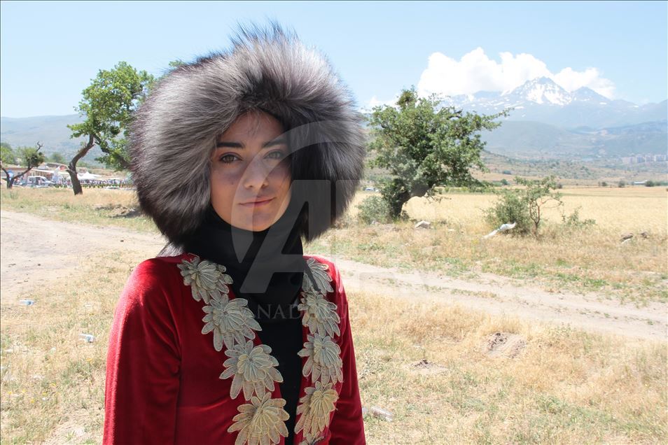Конные лучницы