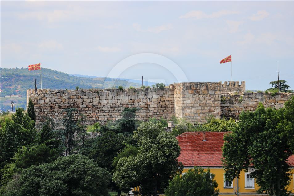 Farklı mimari stillerin kesiştiği Balkan şehri: Üsküp