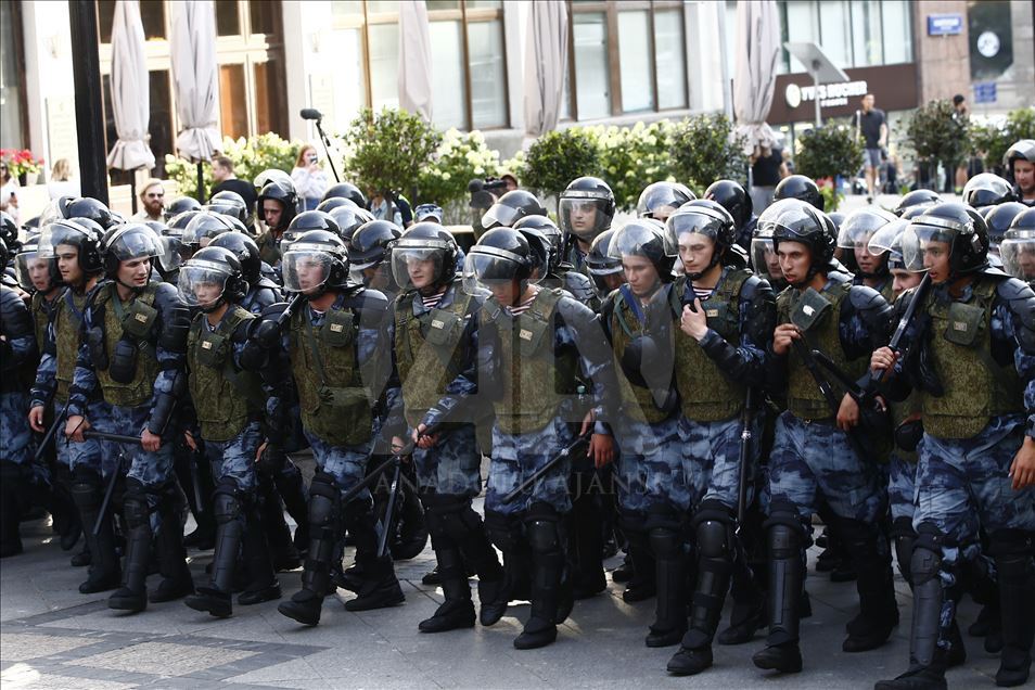 Rusya'da seçim protestosu
