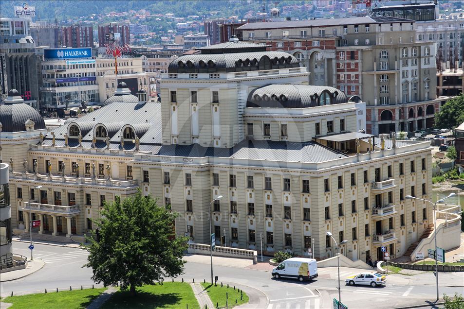 Farklı mimari stillerin kesiştiği Balkan şehri: Üsküp