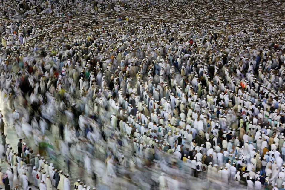Kabe'de yatsı namazı