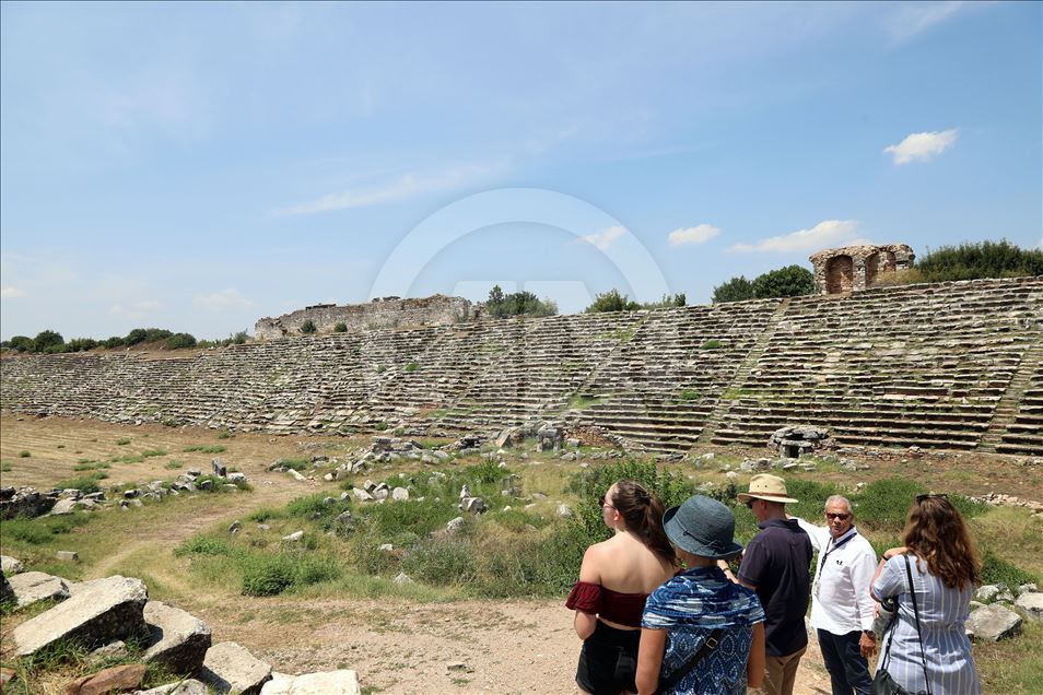 استقبال گسترده گردشگران از شهر باستانی «آفرودیسیاس» ترکیه
