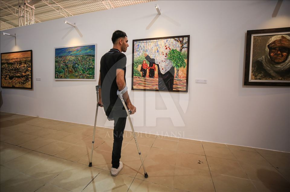 Pameran seni yang dibuka oleh 64 seniman Palestina di Kota Gaza