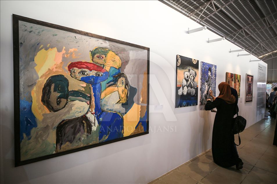 Pameran seni yang dibuka oleh 64 seniman Palestina di Kota Gaza