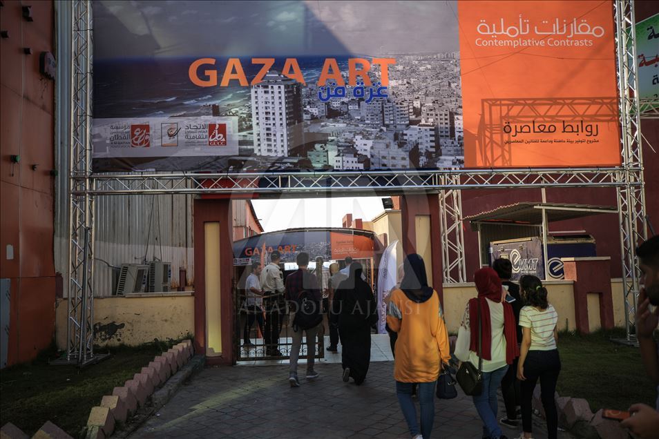 Pameran seni yang dibuka oleh 64 seniman Palestina di Kota Gaza