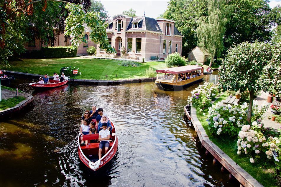 Selo Giethoorn, holandska Venecija: Vožnja kroz selo bez ulica 