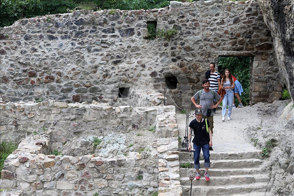Turqi, Manastiri Sumela synon të mirëpresë 500 mijë turistë