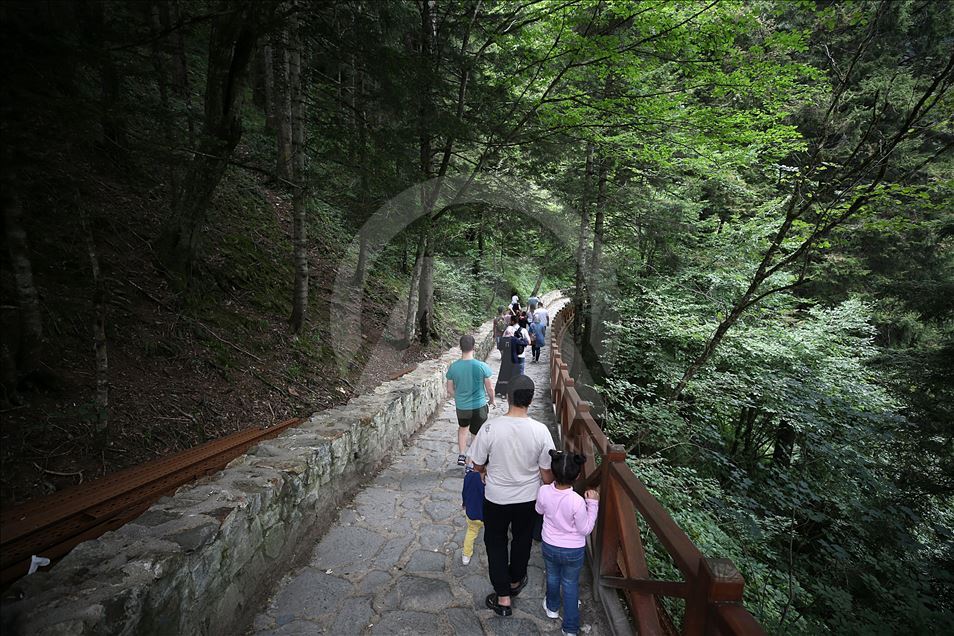 Turqi, Manastiri Sumela synon të mirëpresë 500 mijë turistë
