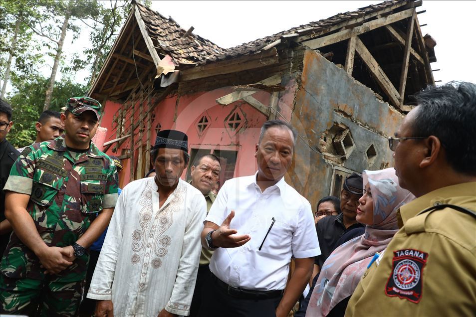 Puluhan rumah rusak akibat gempa di Banten