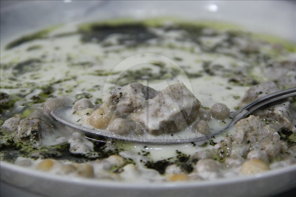 Gaziantep'in bayram lezzetleri: İçli köfte ve yuvalama