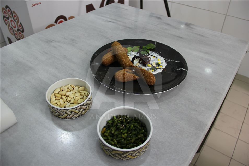 Gaziantep'in bayram lezzetleri: İçli köfte ve yuvalama