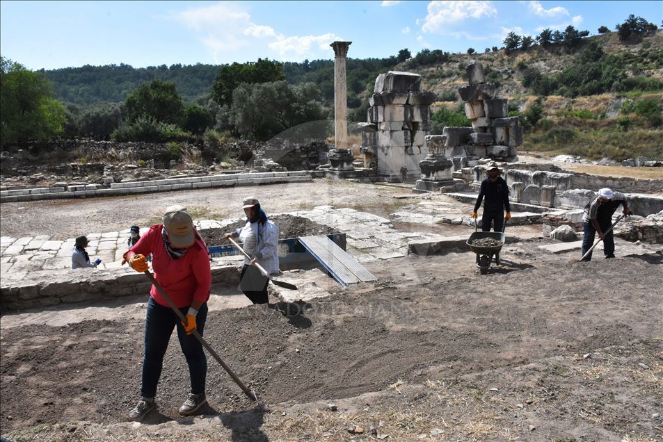 Gladyatörler kentinin Bizans mezarları geçmişe ışık tutuyor