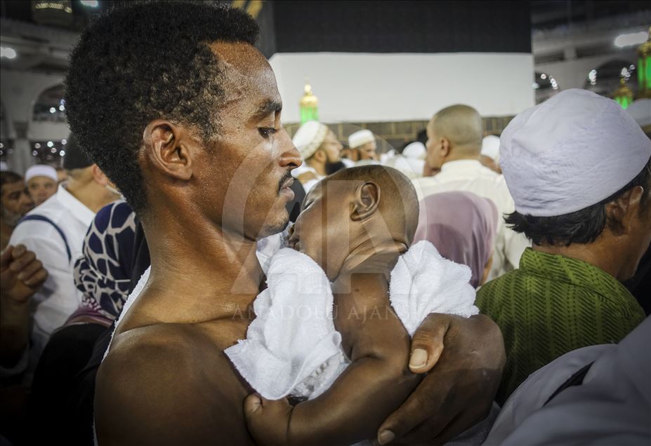 Children at the Kabaa