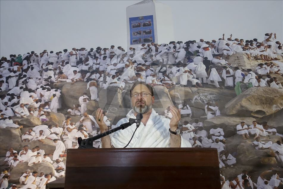 Hacı adayları Arafat'ta
