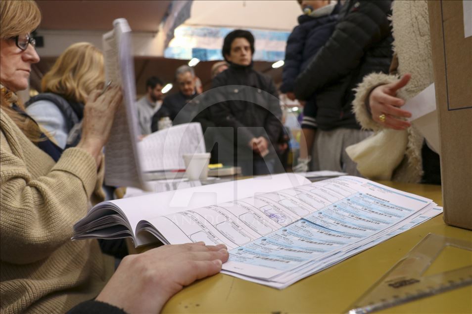 Inició el proceso de votación de las elecciones primarias de Argentina