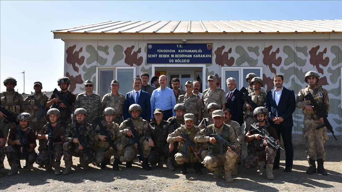İçişleri Bakanı Soylu Hakkari'de
