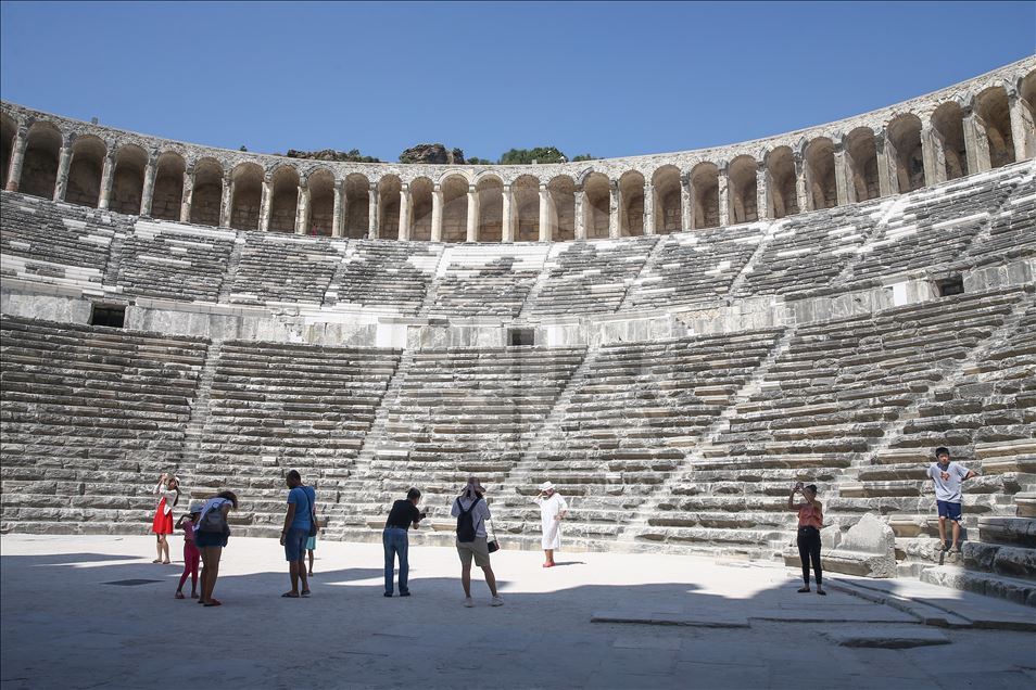 Tarihin görkemli tanığı: Aspendos