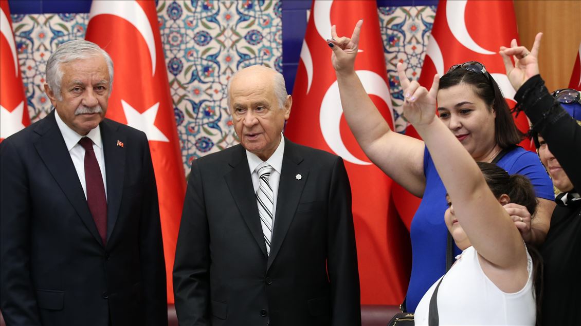 MHP Genel Başkanı Bahçeli partililerle bayramlaştı
