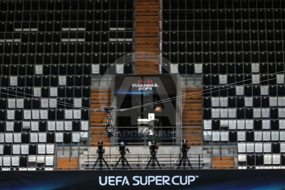 Vodafone Park, UEFA Süper Kupa maçına hazırlanıyor