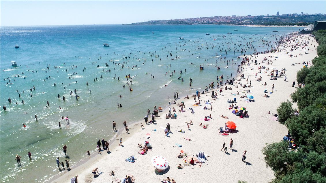 İstanbul plajlarında bayram yoğunluğu
