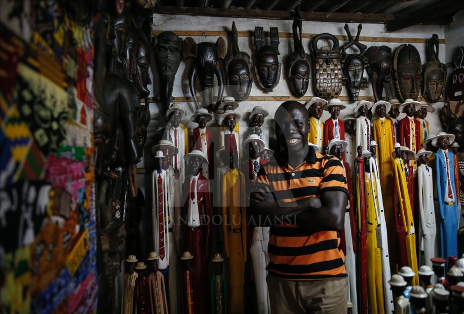 Šarolika tržnica u Abidjanu 