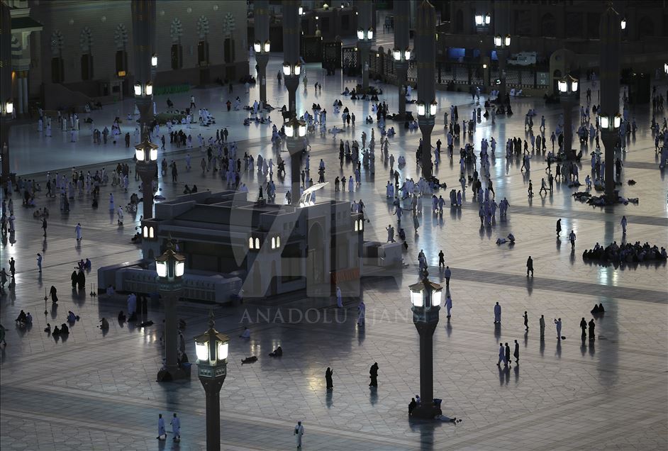 Medina: Neobično lijepe fotografije Poslanikove džamije uz prve zrake sunca 