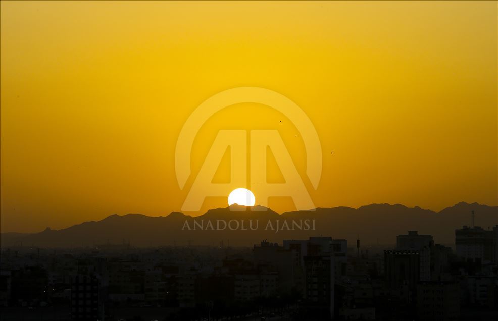 زیبایی بینظیر مسجدالنبی هنگام طلوع خورشید