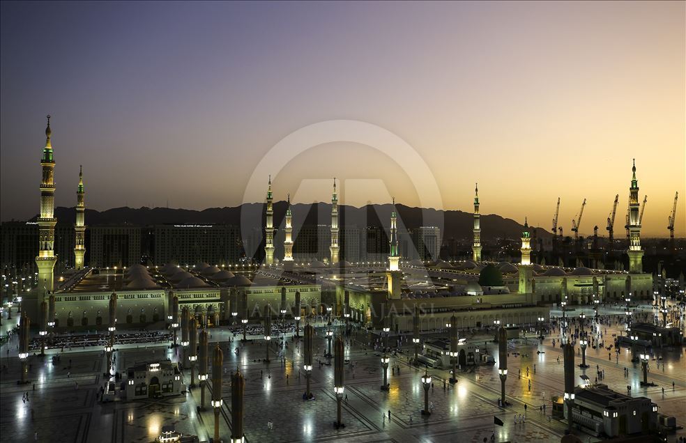 زیبایی بینظیر مسجدالنبی هنگام طلوع خورشید