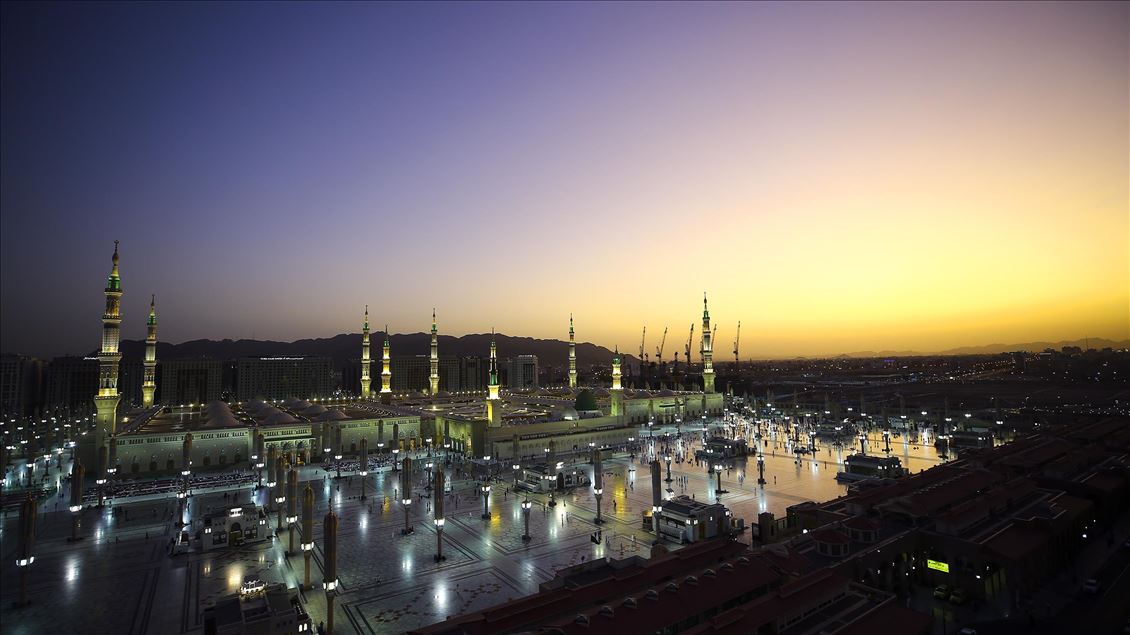 زیبایی بینظیر مسجدالنبی هنگام طلوع خورشید