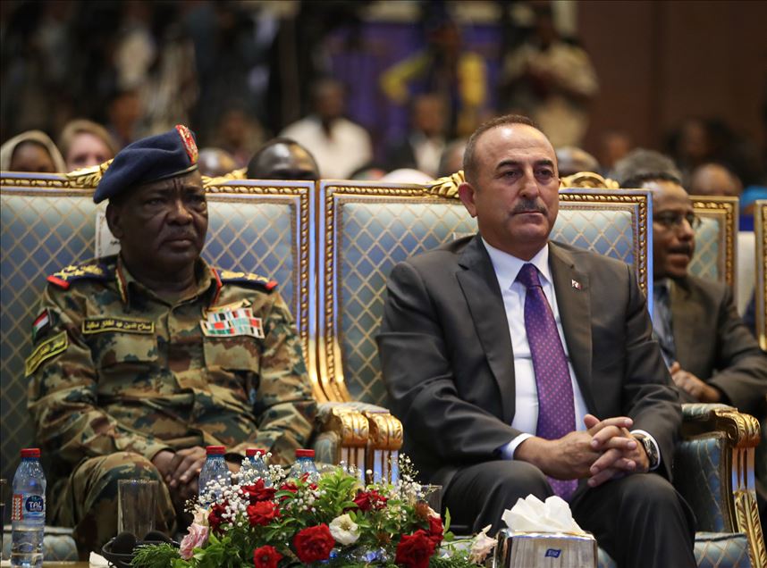 Ceremonia de firma de la Declaración Constitucional en Sudán