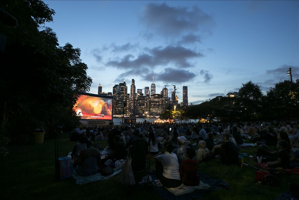 Brooklyn celebra el 20º aniversario de 'Cine al aire libre'