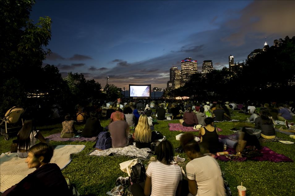 Brooklyn celebra el 20º aniversario de 'Cine al aire libre'