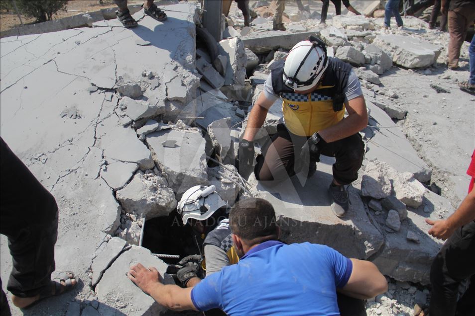 مقتل 6 من أسرة واحدة في غارة لنظام الأسد على "إدلب"
