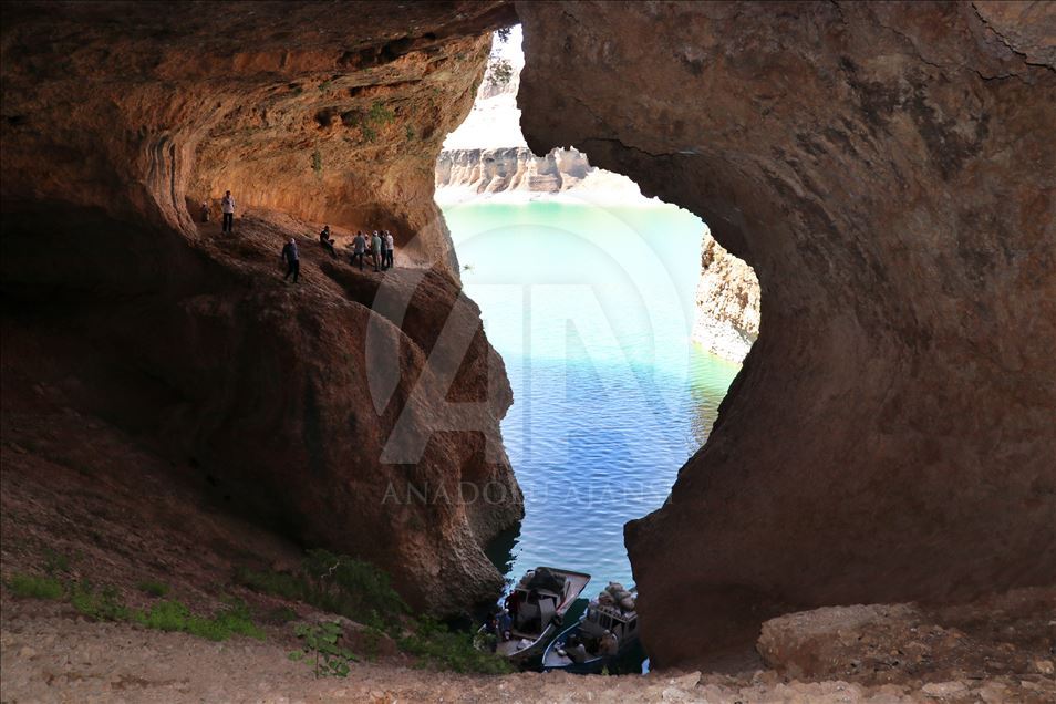 دهربهندهكانی ساكڵیكاپی و كارالهیلهك گهشتیاران بۆ لای خۆیان رادهكێشن