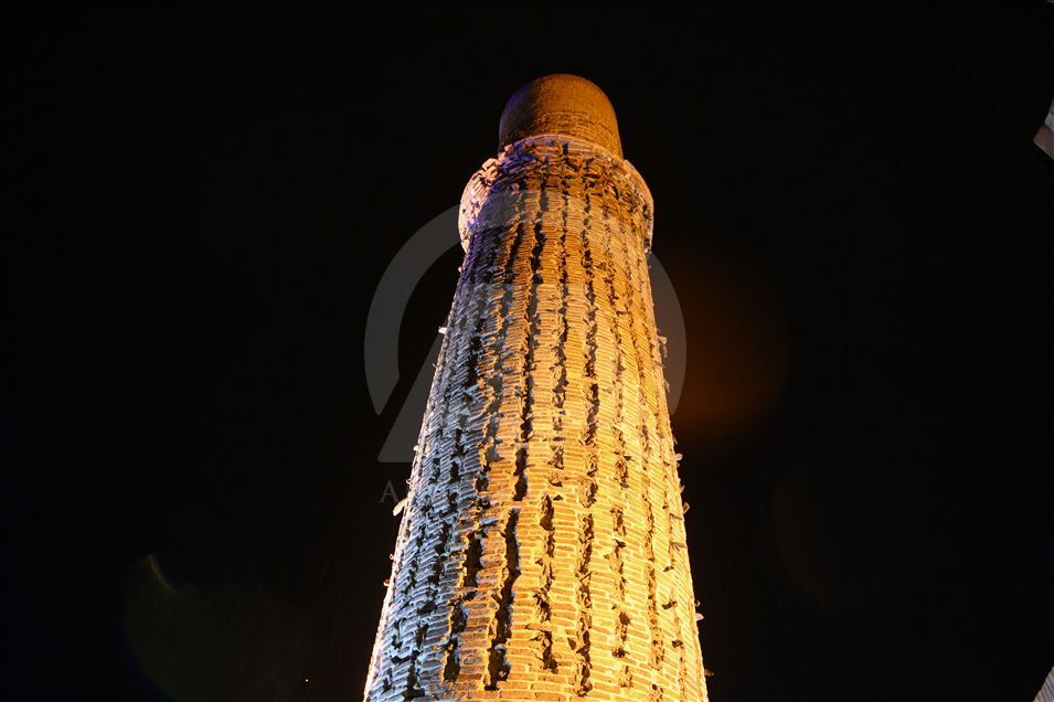 افتتاح جشنواره ملی «شمس و مولانا» در شهر خوی ایران