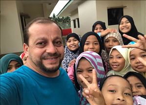 "Papa Omer", el padre de los huérfanos en Bangsamoro, Filipinas