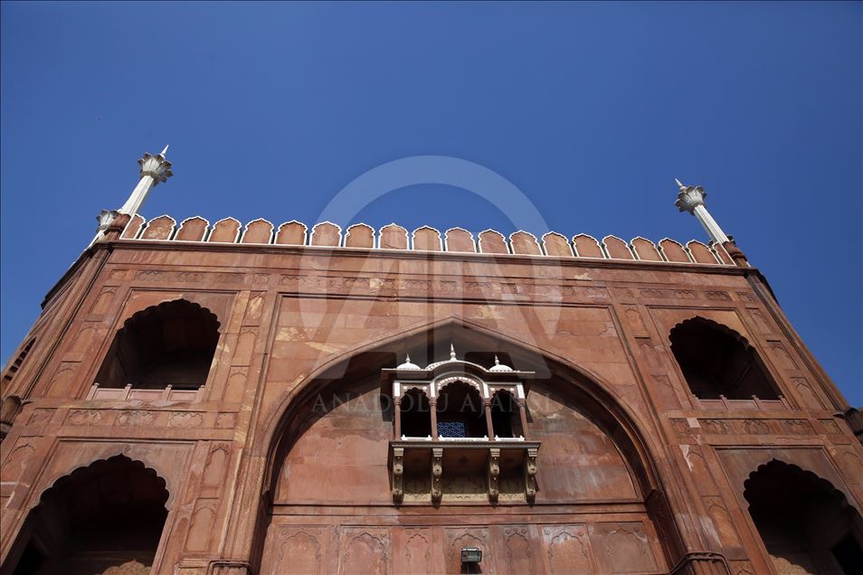 Yeni Delhi'deki Cuma Camisi