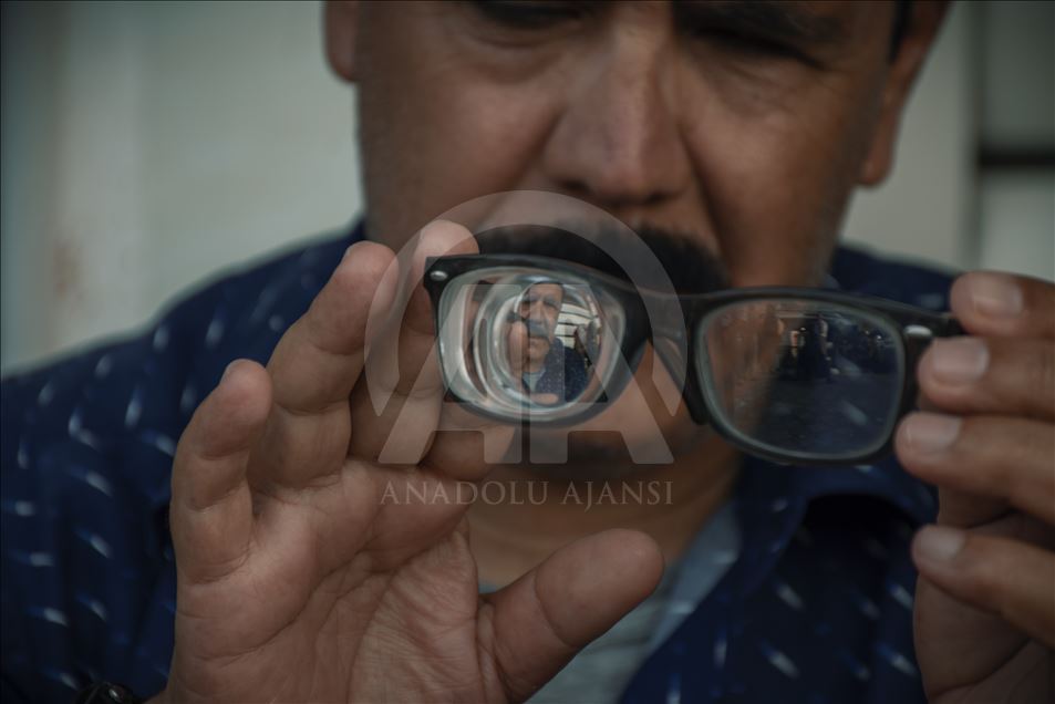 رانیە.. هاووڵاتییەکی كەمبین كاری چاككردنەوەی كاتژمێر دەكات