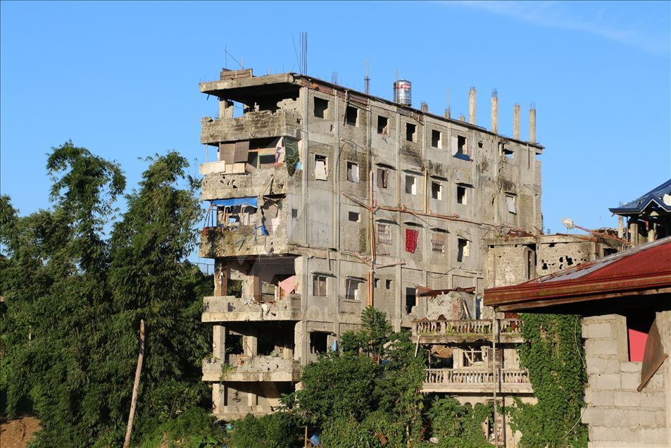 Morolu Müslümanlar kamplarda zorlu yaşam mücadelesi veriyor