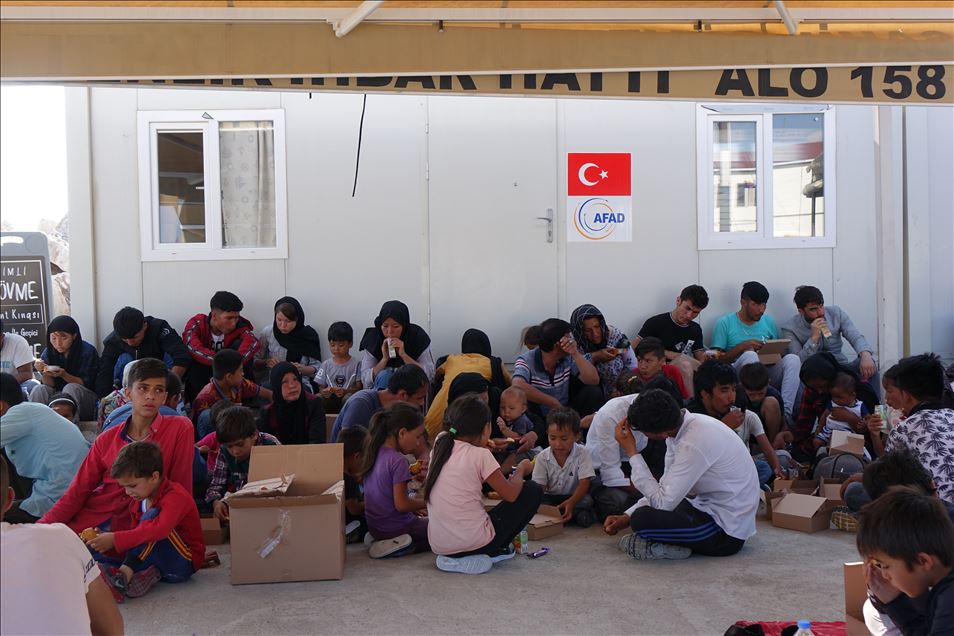 ضبط 308 مهاجرين غير نظاميين غربي تركيا 
