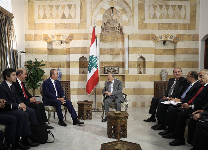 الرئيس اللبناني عون يستقبل تشاووش أوغلو