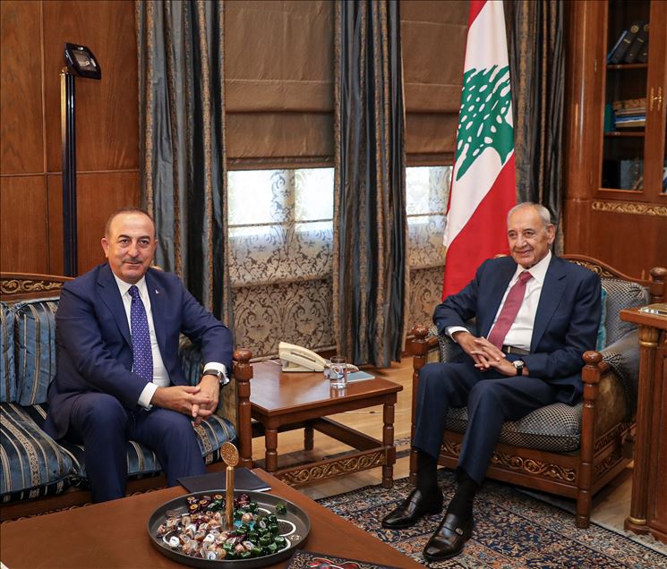  تشاووش أوغلو يلتقي رئيس البرلمان اللبناني