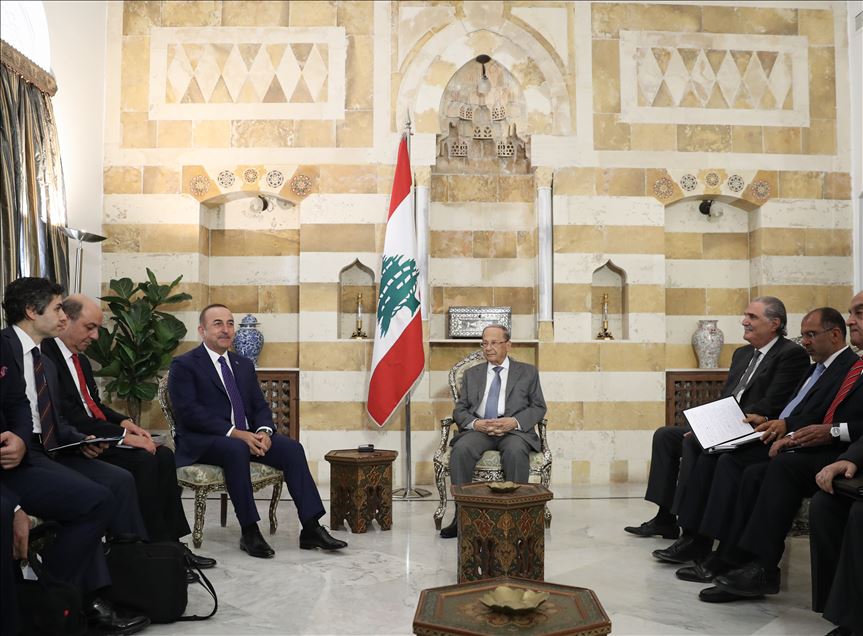 الرئيس اللبناني عون يستقبل تشاووش أوغلو