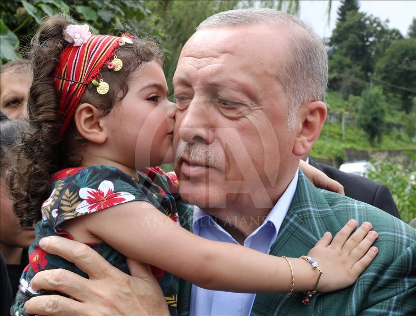 Erdogan baba. Семья Эрдогана. Внуки Эрдогана. Семья Эрдогана фото. Внуки Эрдогана фото.