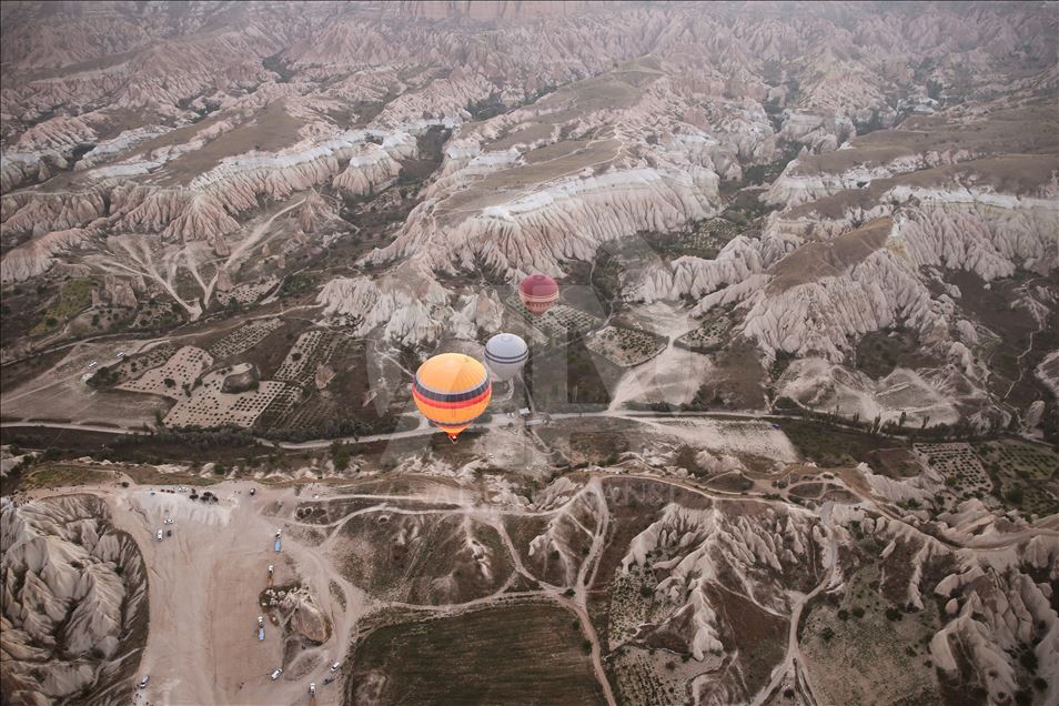 Dünyanın en gözde sıcak hava balon merkezi "Kapadokya"