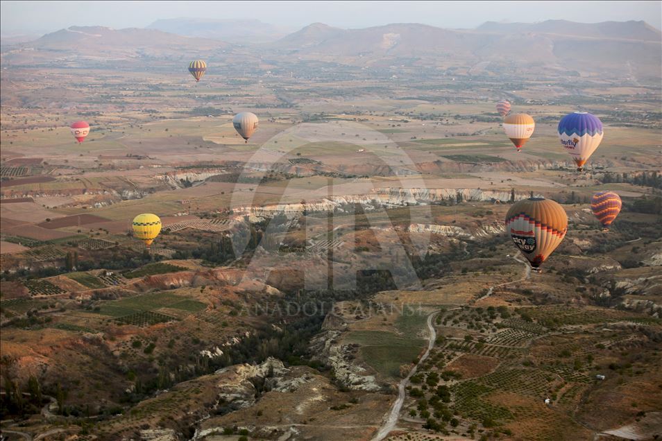 Dünyanın en gözde sıcak hava balon merkezi "Kapadokya"