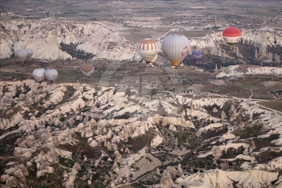 Dünyanın en gözde sıcak hava balon merkezi "Kapadokya"