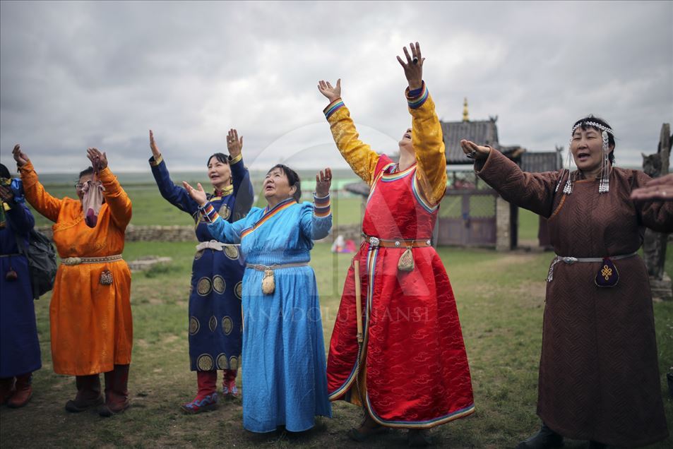 El ritual en Mongolia para pedirle a la naturaleza pureza y misericordia